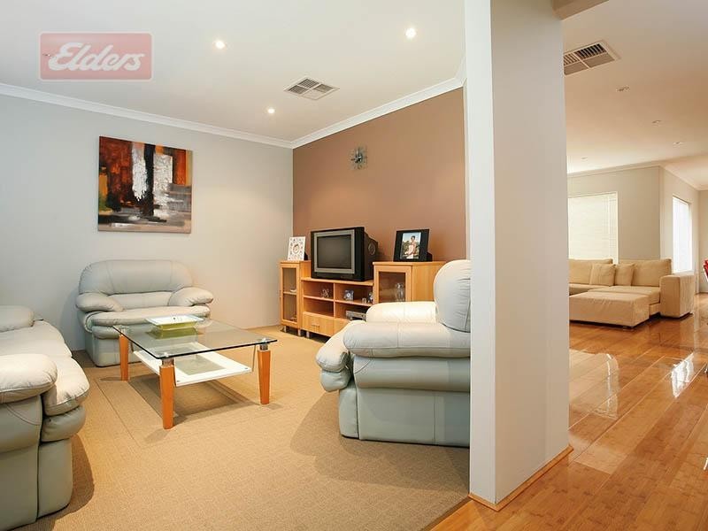 45 Romaine Loop, Darch WA 6065