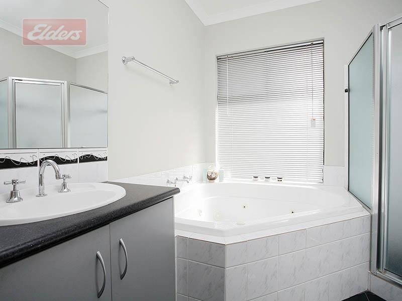 45 Romaine Loop, Darch WA 6065