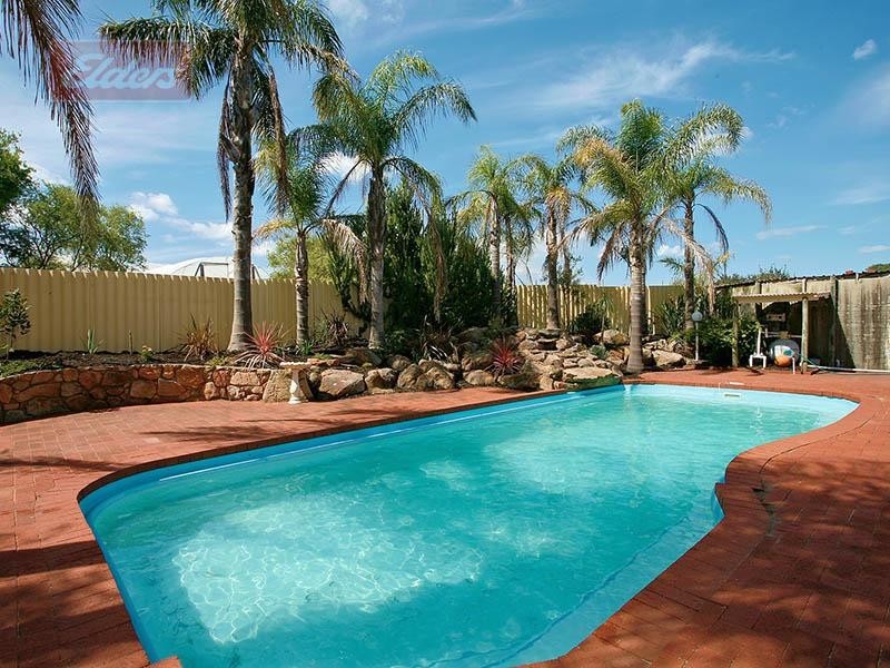 376 Sydney Road, Gnangara WA 6065