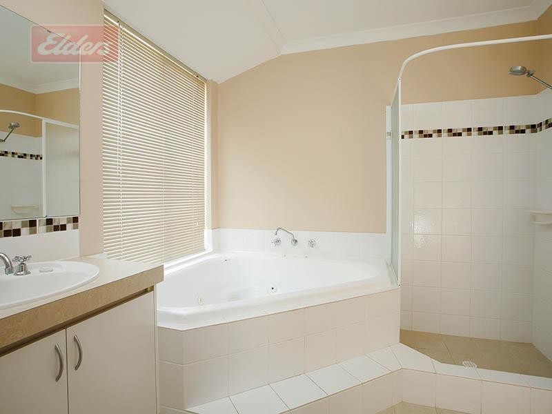 21 Brittain Avenue, Madeley WA 6065