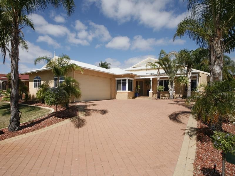 9 Southmead Drive, Landsdale WA 6065