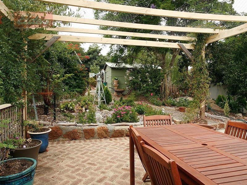 84 Old York Road, Greenmount WA 6056