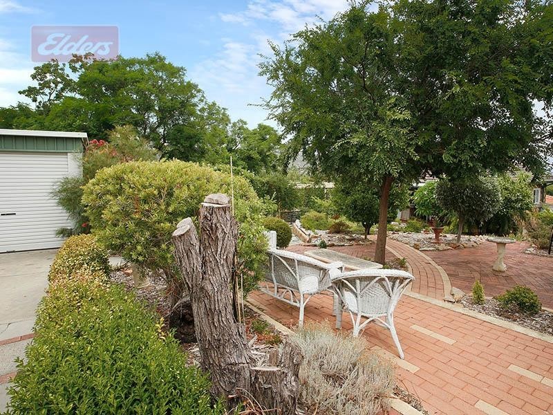 84 Old York Road, Greenmount WA 6056