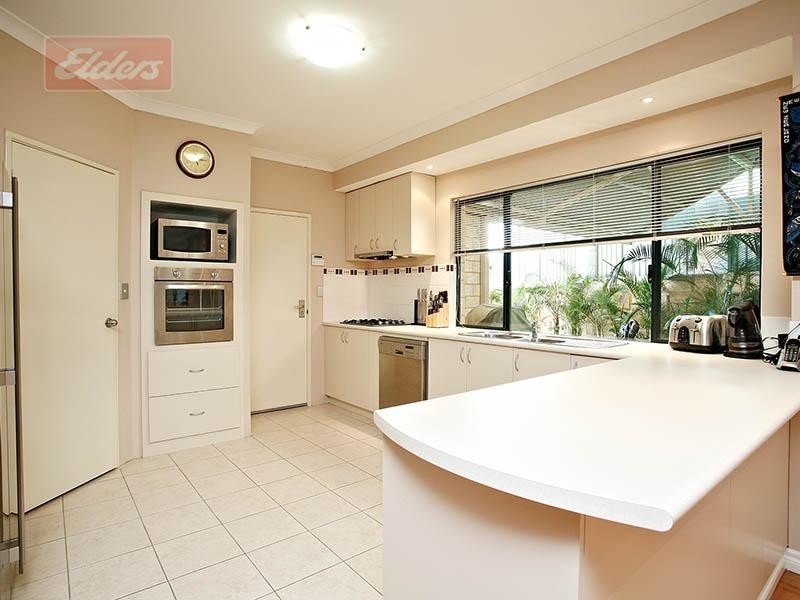 14 Jenkyn Circle, Landsdale WA 6065