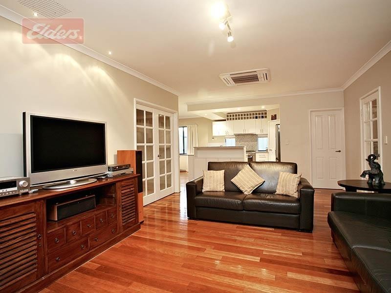 7 Hopper Turn, Madeley WA 6065