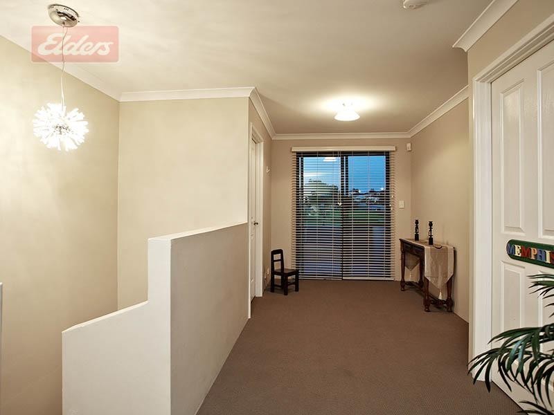 7 Hopper Turn, Madeley WA 6065