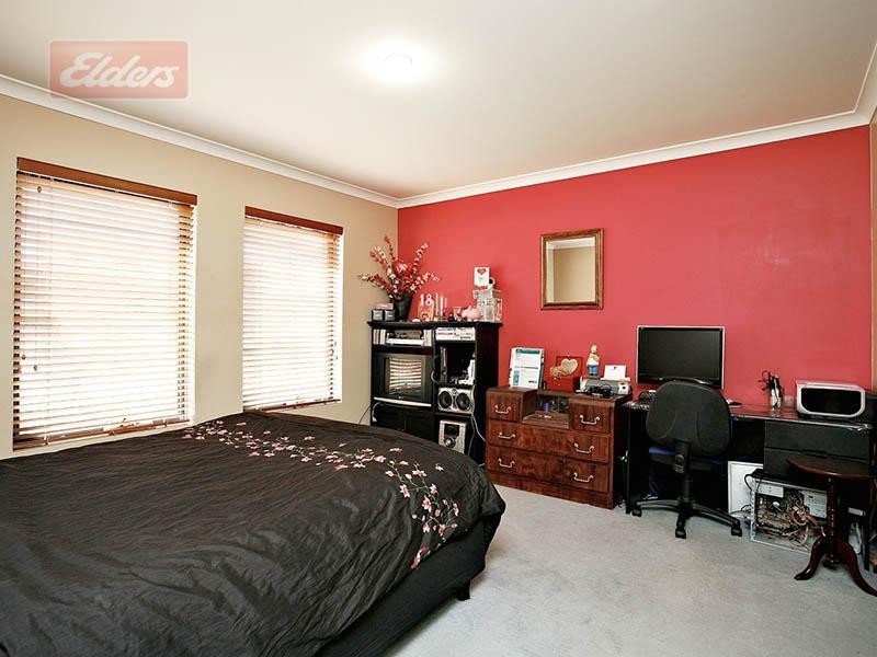 70 Abbotswood Drive, Landsdale WA 6065