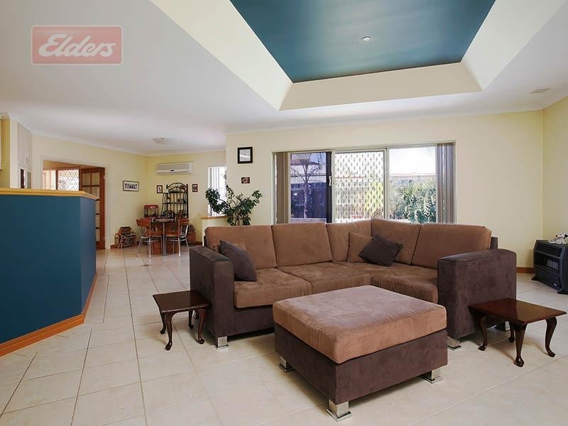 9 Southmead Drive, Landsdale WA 6065