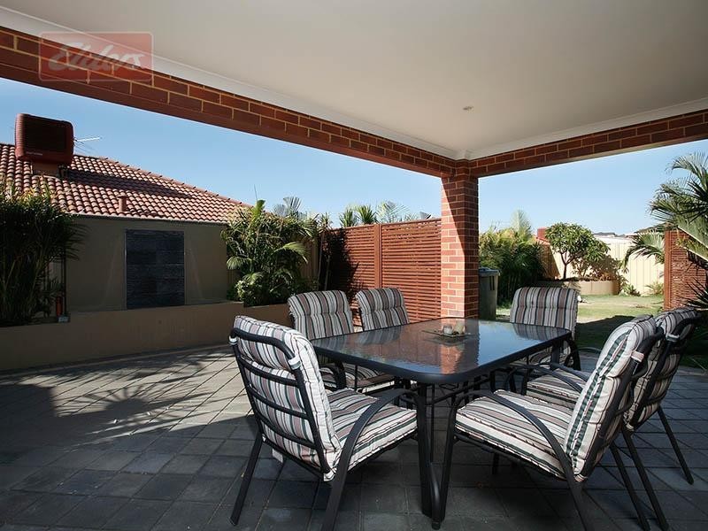 8 Bonfield Drive, Landsdale WA 6065