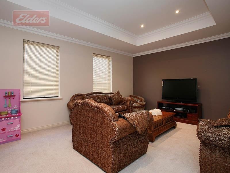 8 Bonfield Drive, Landsdale WA 6065