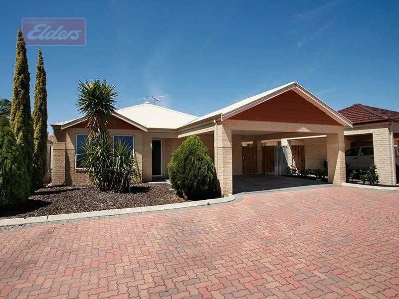 2/1 Brendale Place, Landsdale WA 6065