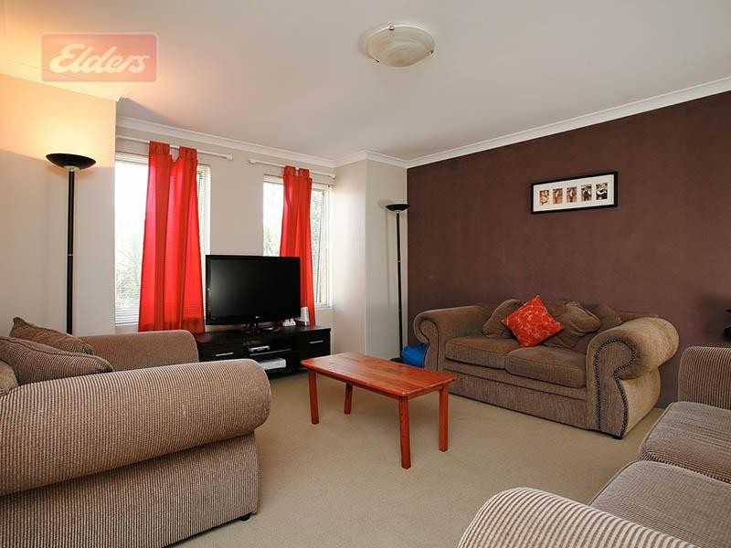 2/1 Brendale Place, Landsdale WA 6065