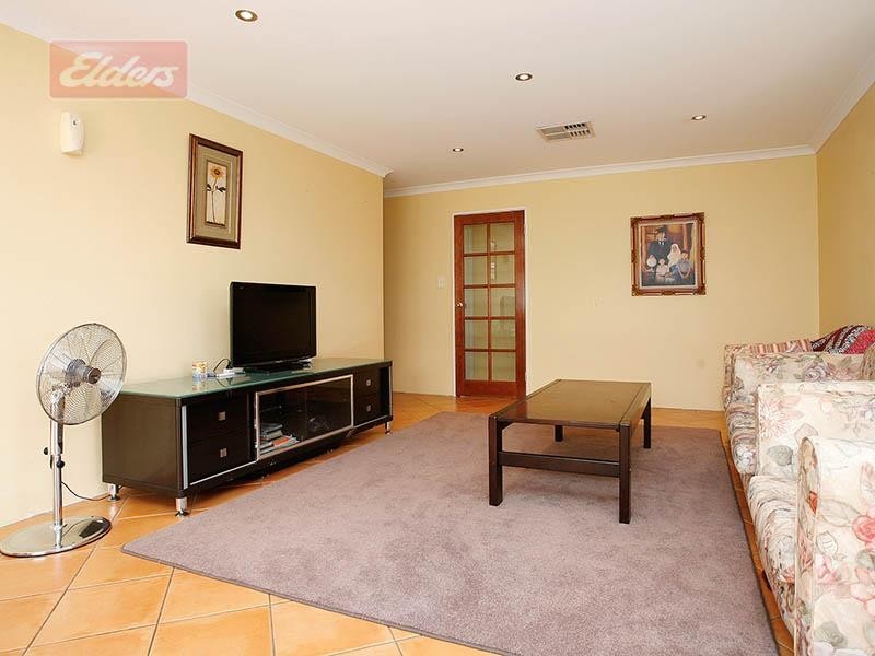 1 Bonfield Drive, Landsdale WA 6065