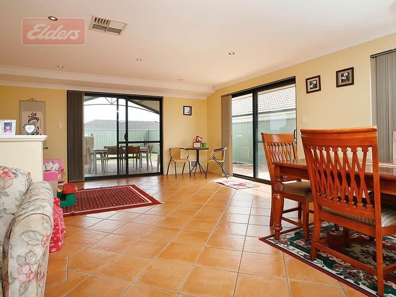 1 Bonfield Drive, Landsdale WA 6065