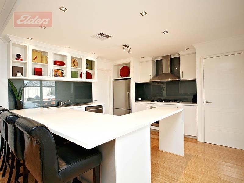 8 Wicklow Circle, Darch WA 6065