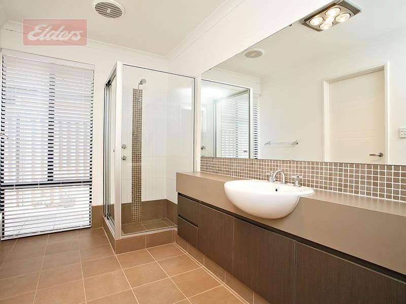 8 Wicklow Circle, Darch WA 6065