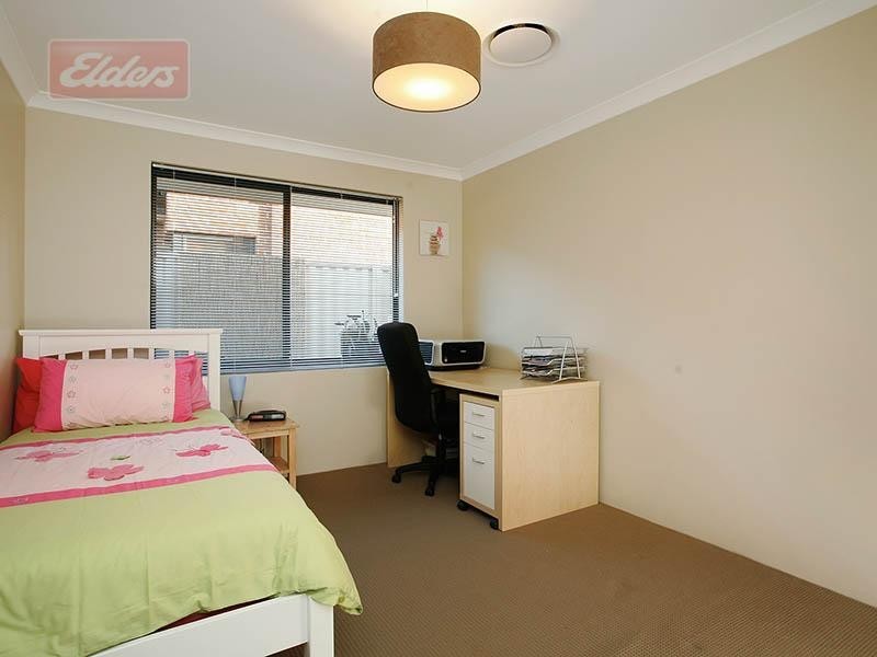 84 Regency Avenue, Madeley WA 6065