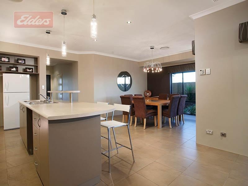 84 Regency Avenue, Madeley WA 6065