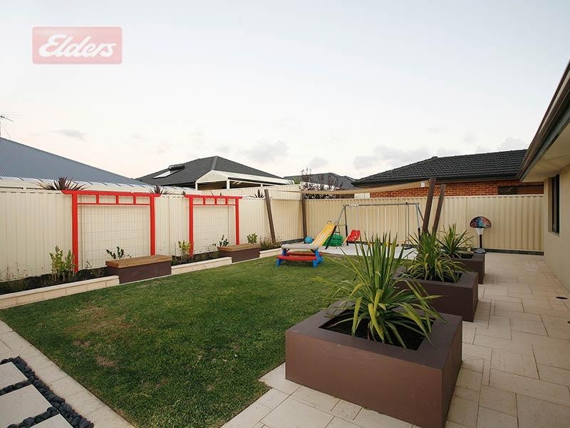 84 Regency Avenue, Madeley WA 6065