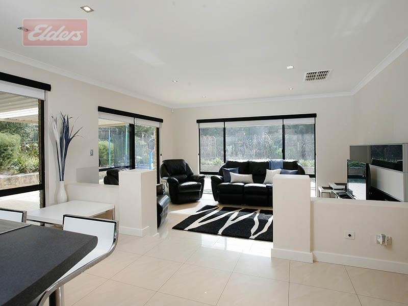 17 Passive Trail, Landsdale WA 6065