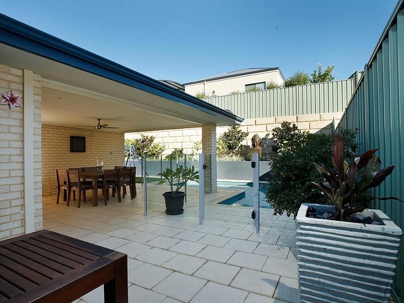 7 Hansen Vista, Landsdale WA 6065