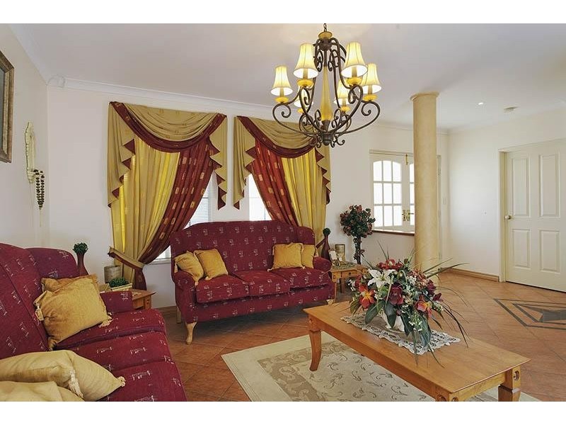 52 Rayner Drive, Landsdale WA 6065