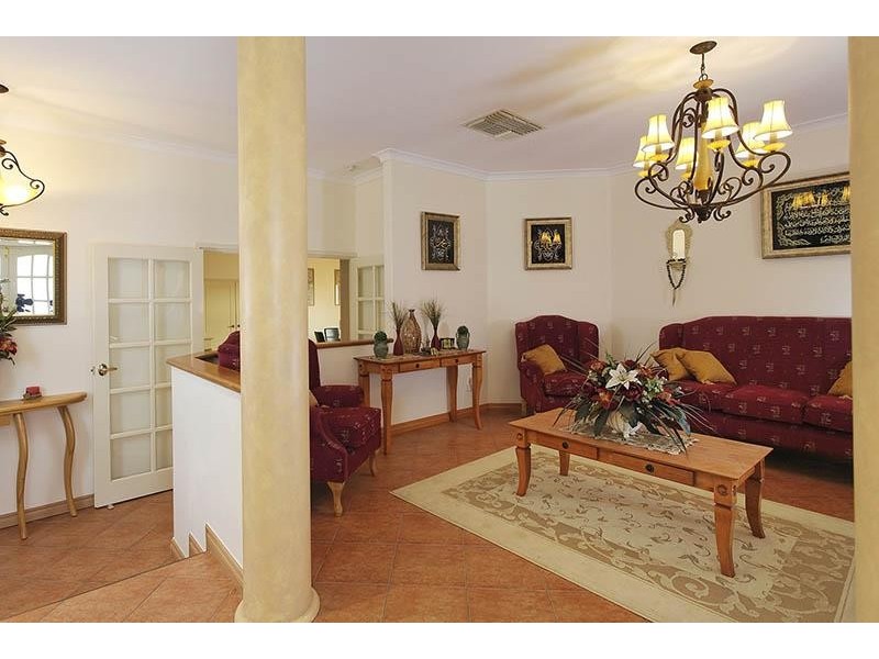 52 Rayner Drive, Landsdale WA 6065