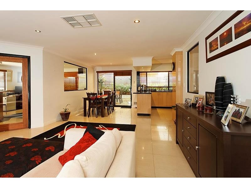 14 Strathpine Chase, Landsdale WA 6065