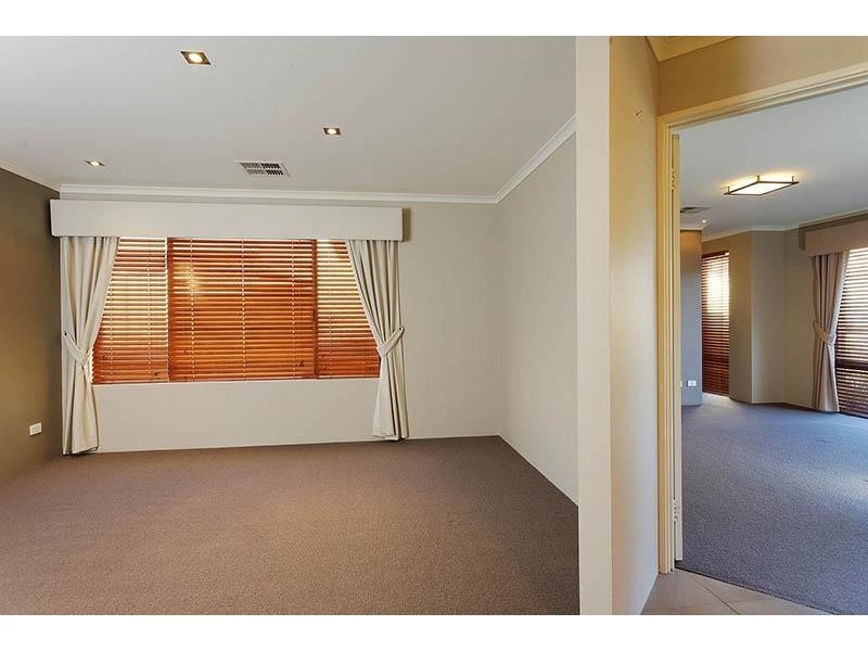 45 Kembla Cirlce, Madeley WA 6065