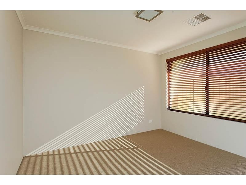 45 Kembla Cirlce, Madeley WA 6065