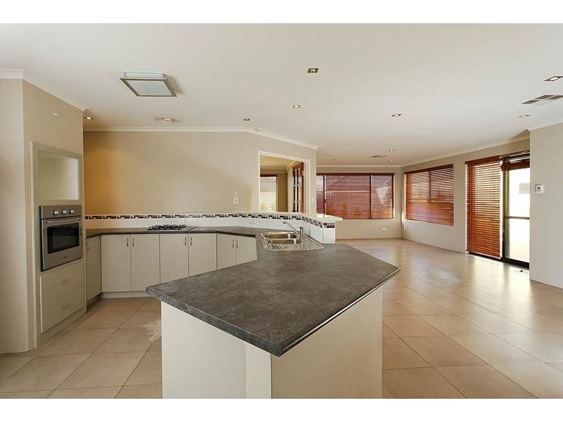 45 Kembla Cirlce, Madeley WA 6065