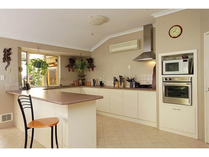 23 Ringrose Heights, Landsdale WA 6065