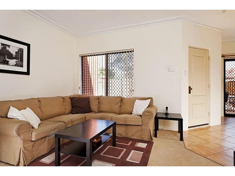 9A Wollong Place, Nollamara WA 6061