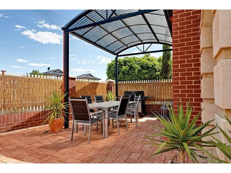 9A Wollong Place, Nollamara WA 6061
