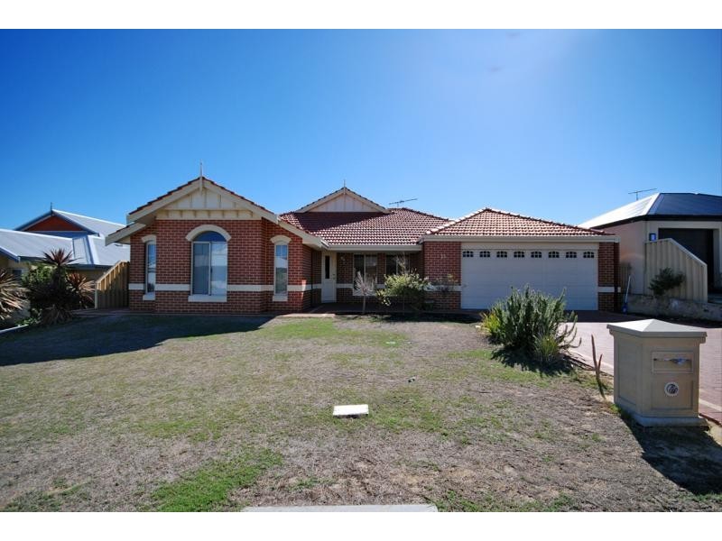 15 Baglione Green, Tapping WA 6065