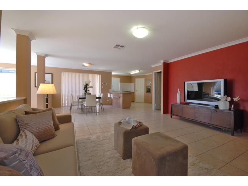 15 Baglione Green, Tapping WA 6065