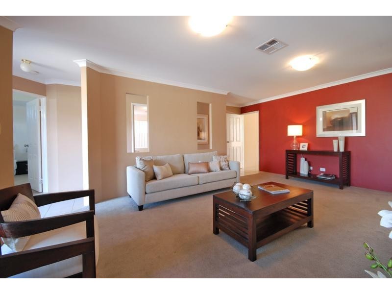 15 Baglione Green, Tapping WA 6065