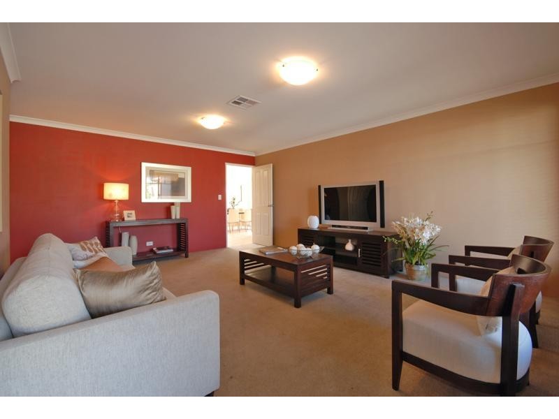 15 Baglione Green, Tapping WA 6065