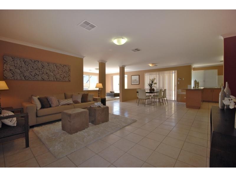 15 Baglione Green, Tapping WA 6065