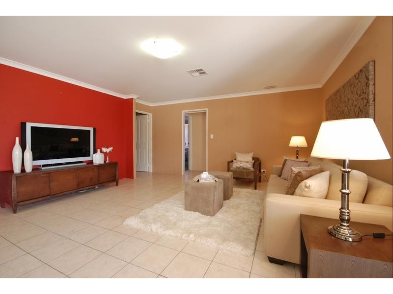 15 Baglione Green, Tapping WA 6065