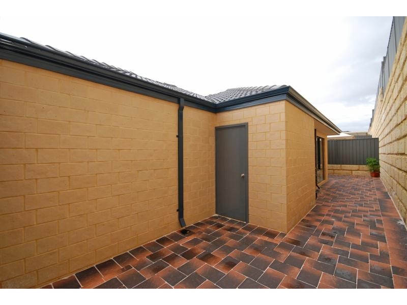 22 Anastasio Avenue, Landsdale WA 6065