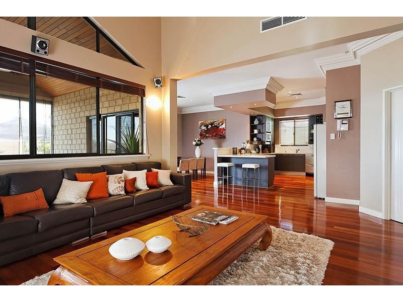 55 Denman Gardens, Landsdale WA 6065