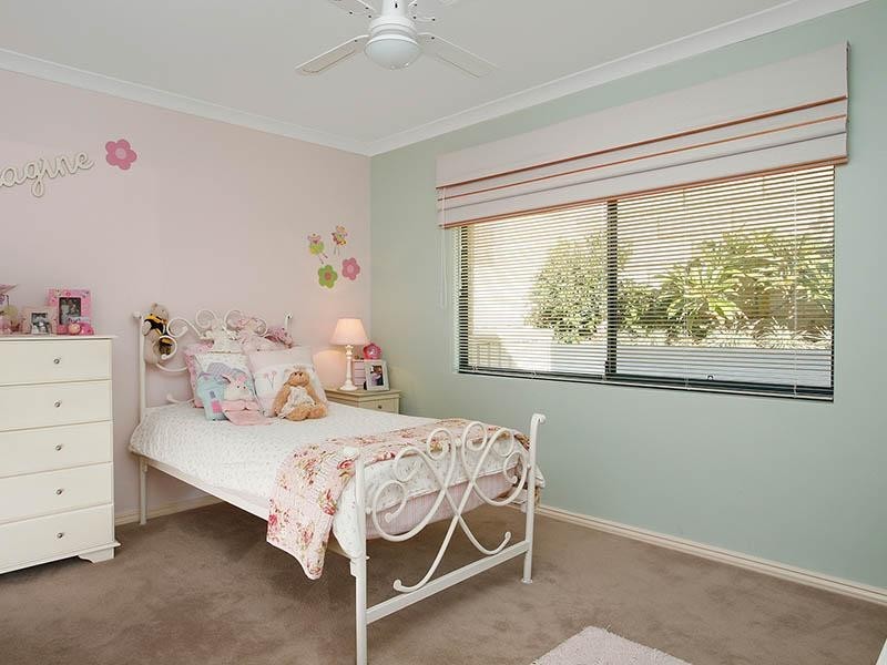 7 Hansen Vista, Landsdale WA 6065