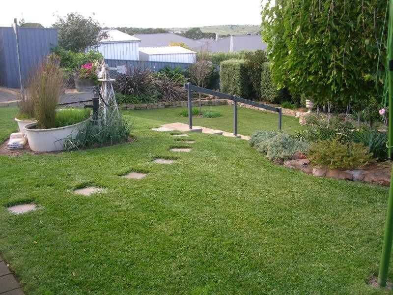 11 GOLLAN AVENUE, Strathalbyn SA 5255