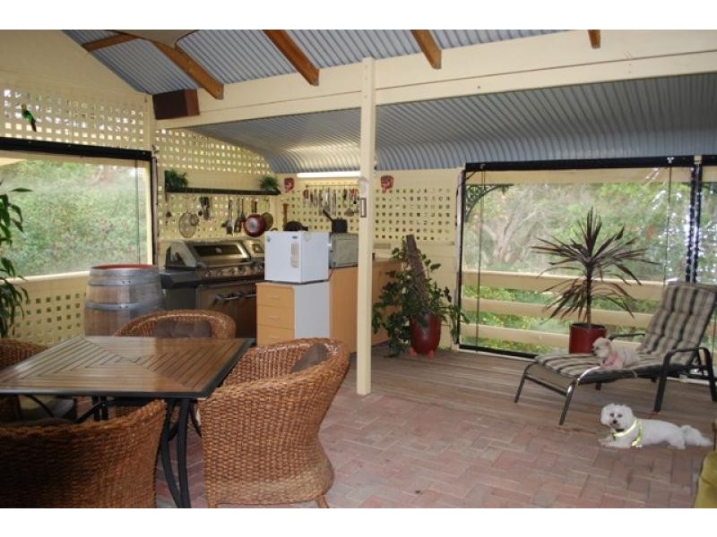 2 Walker Street, Macclesfield SA 5153