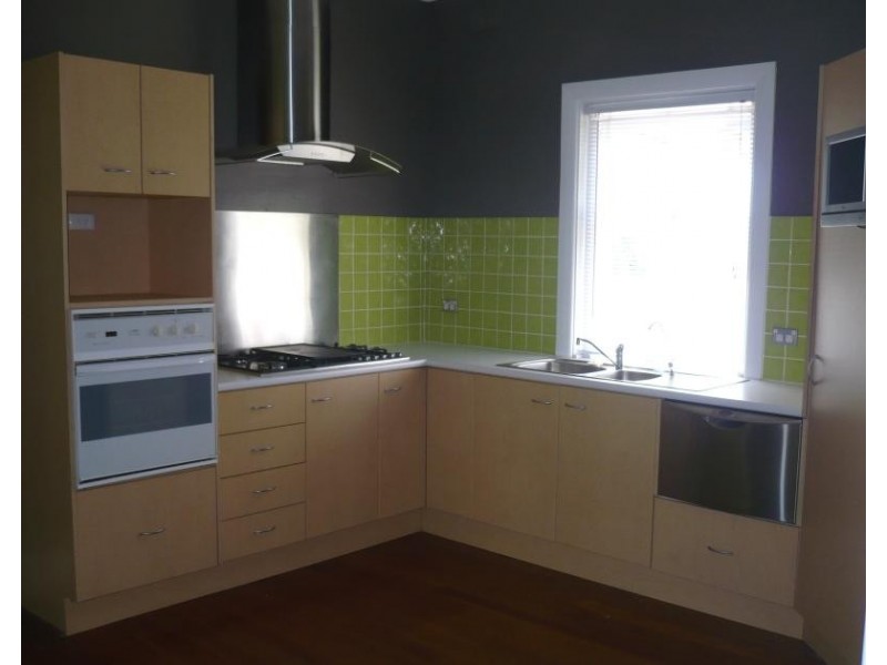 32 Hampden Road, Mount Barker SA 5251