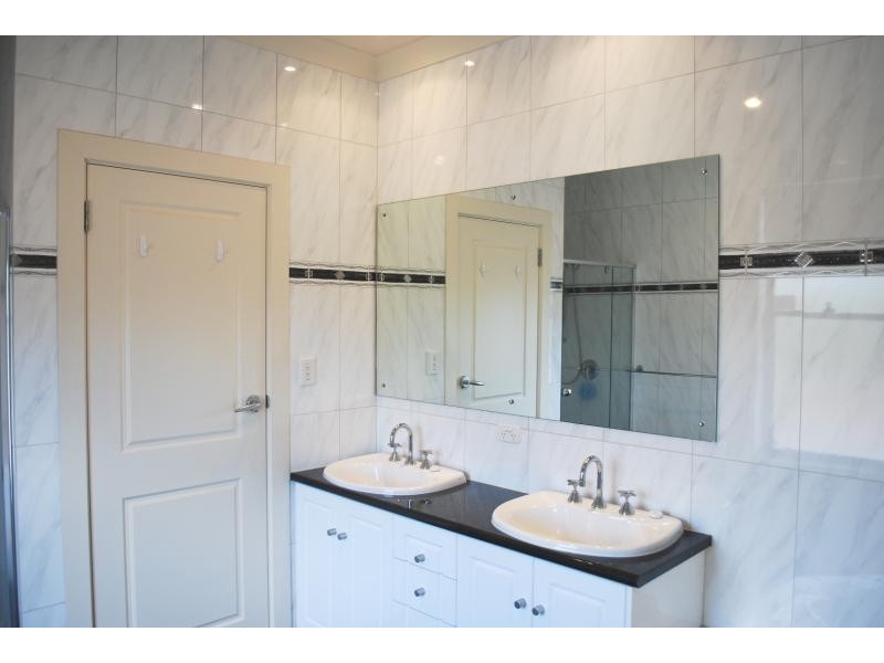 15 Yaktanga Way, Mount Barker SA 5251