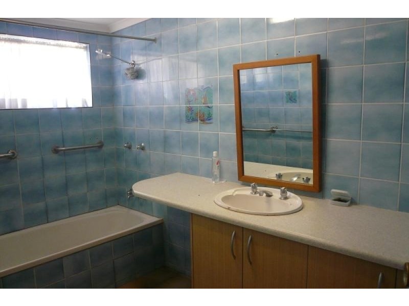 68 Riverbank Dr, Katherine NT 0850