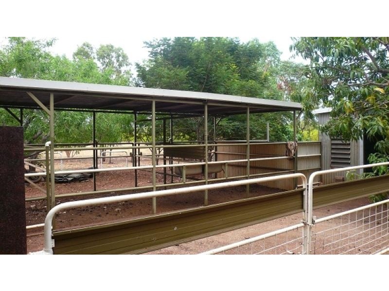 2 Cummings Rd, Katherine NT 0850