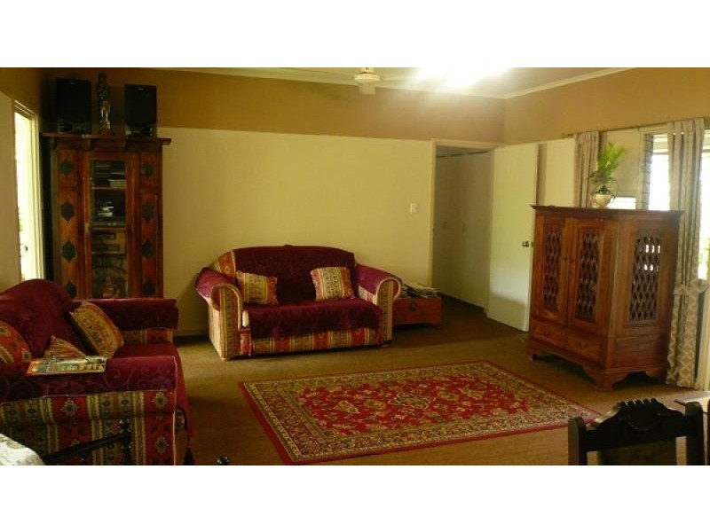 2 Cummings Rd, Katherine NT 0850